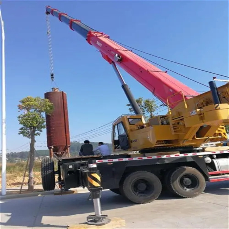 青白江专业吊车租赁多少钱