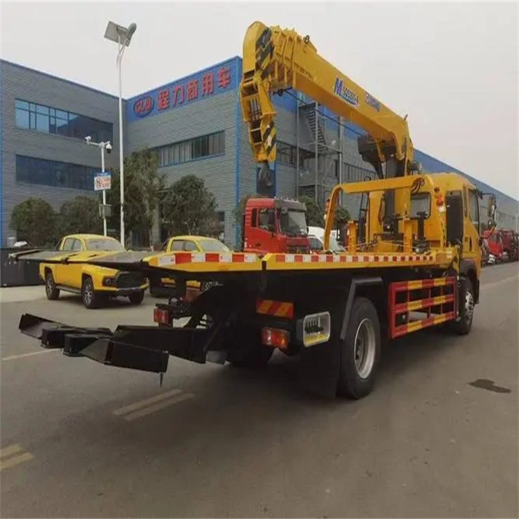 青白江附近小随车吊出租电话，轻松解决搬运烦恼