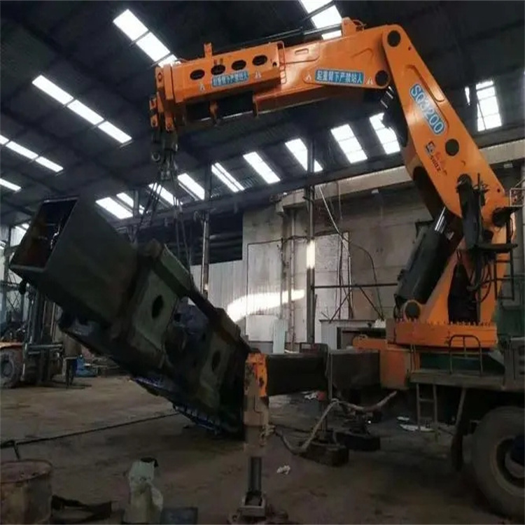 青白江130吨折臂吊车出租吊机租赁附近电话