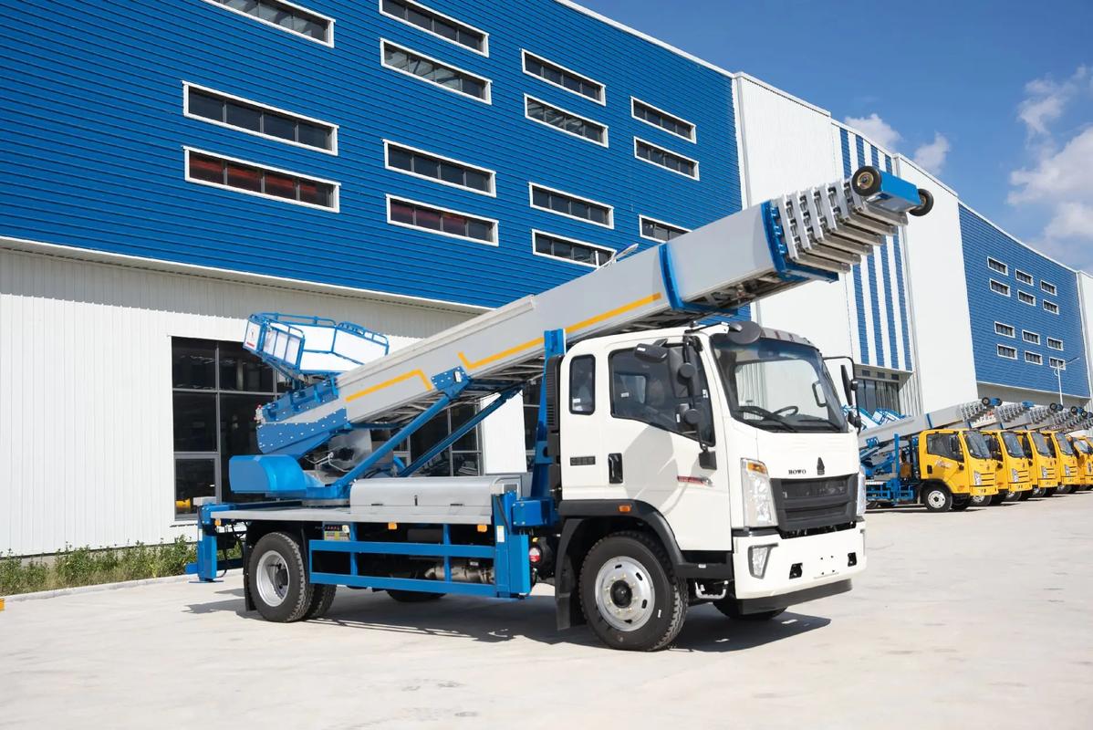 青白江出租云梯车高空作业车 建筑垃圾搬运