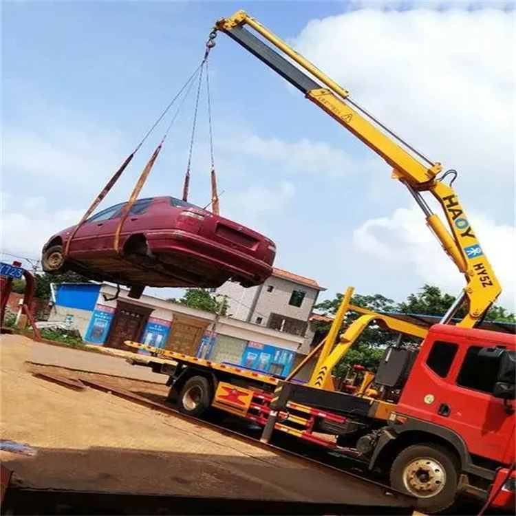 青白江吊车吊汽车的正确方法